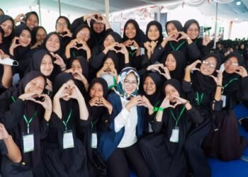 Momen Airin Rachmi Diany Jadi Rebutan Swafoto Mahasiswa Untirta