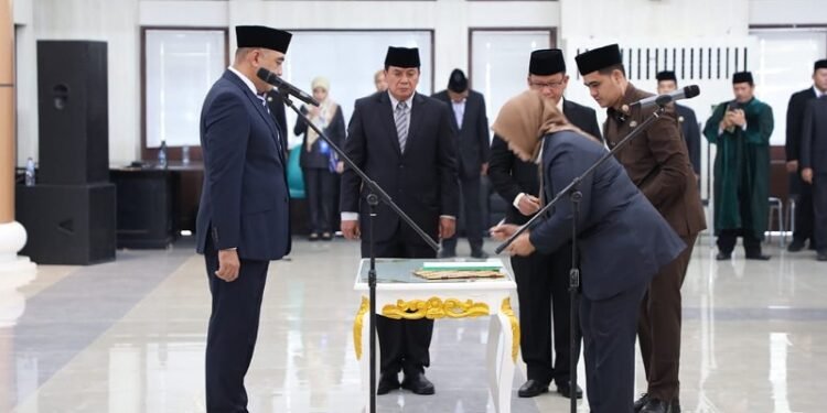 Empat Pejabat Tinggi Pratama Pemkab Tangerang Dilantik Ahmed Zaki Iskandar