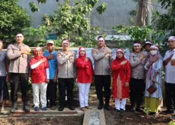 Polres Tangsel Tanam Ribuan Pohon