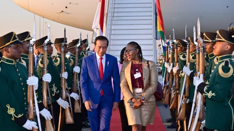 Presiden Jokowi Tiba di Johannesburg Afrika Selatan