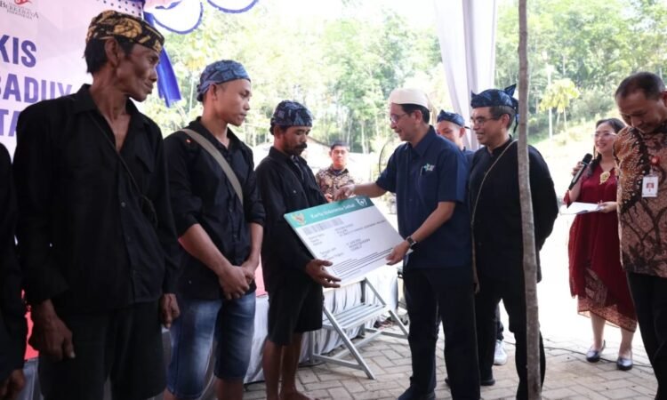 121 Kartu JKN dibagikan ke Masyarakat Badui Dalam