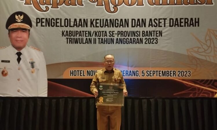 Pemkot Tangsel Raih Penghargaan Terbaik Kedua Pengeloaan Keuangan dan Aset Daerah se-Provinsi Banten