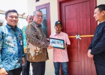 Warga Ciputat Ucap Syukur, Rumahnya Nyaman Usai Dibedah Pemkot Tangsel 