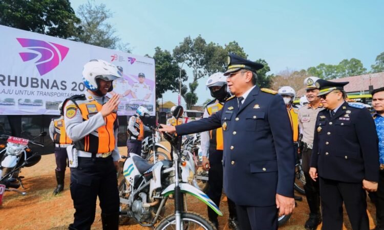 Peringati Harhubnas 2023, Benyamin Ingatkan Profesionalisme Insan Perhubungan