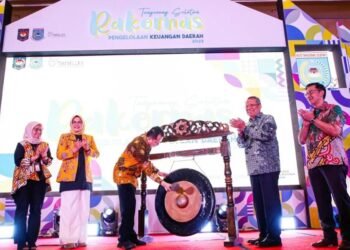 Wali Kota Tangsel Benyamin Bersama Dirjen Bina Keuda Kemendagri Buka Rakernas Pengelolaan Keuangan Daerah 2023