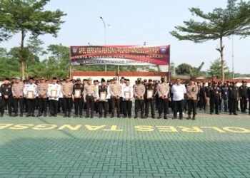 Bantu Ungkap Pencurian, 6 Pokdarkamtibmas Ciputat Timur Dapat Penghargaan dari Kapolres Tangsel