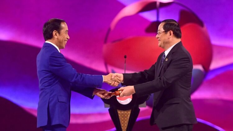 Ditutup Presiden Jokowi, KTT Ke-43 ASEAN Hasilkan 90 Dokumen dan Kesepakatan Konkret