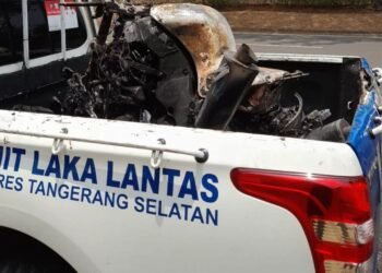 Motor Kawasaki Ninja Terbakar Usai Tabrakan dengan Honda Beat di Serpong Tangsel