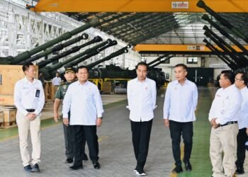 Presiden Jokowi Apresiasi Perkembangan Cepat PT Pindad