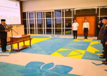 Lantik Empat Kepala Dinas, Benyamin: Segera Cepat Bekerja!