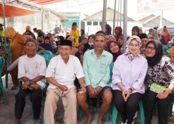 Airin Rachmi Diany Hadiri Kegiatan Bakti Sosial Pengobatan Gratis di Masyarakat
