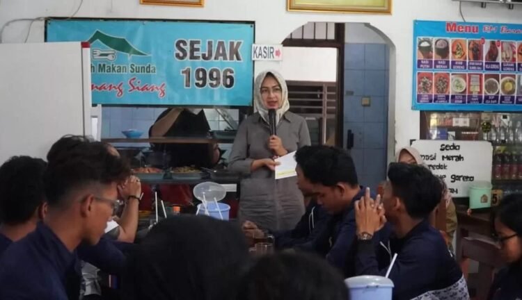 Airin Rachmi Diany Lepas Atlet Taekwondo Banten di Prakualifikasi PON ke-XXI