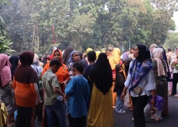 Ajak Masyarakat Gemar Makan Ikan, Diskan Kabupaten Tangerang Bagikan 3.000 Olahan Ikan