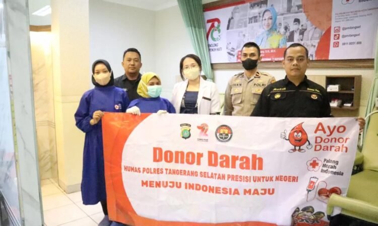 Donor Darah Personel Sihumas Polres Tangsel Sambut HUT Humas Polri Ke-72