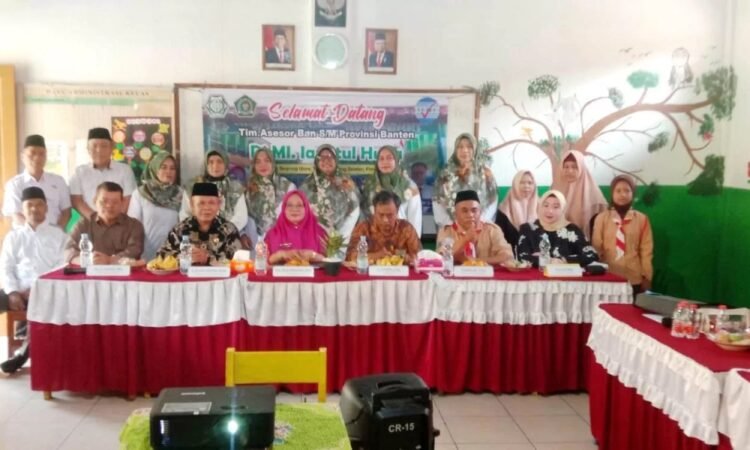Pelaksanaan Visitasi Akreditasi Madrasah Kota Tangsel