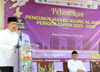 Pj Bupati Tangerang Andi Ony Lantik Pengurus DKM Masjid Agung Al Amjad
