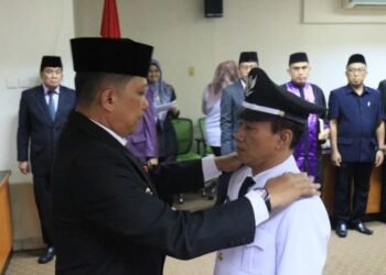 Pj Bupati Tangerang Lantik Kades Kemiri: Jangan Risih Terima Keluhan Warga