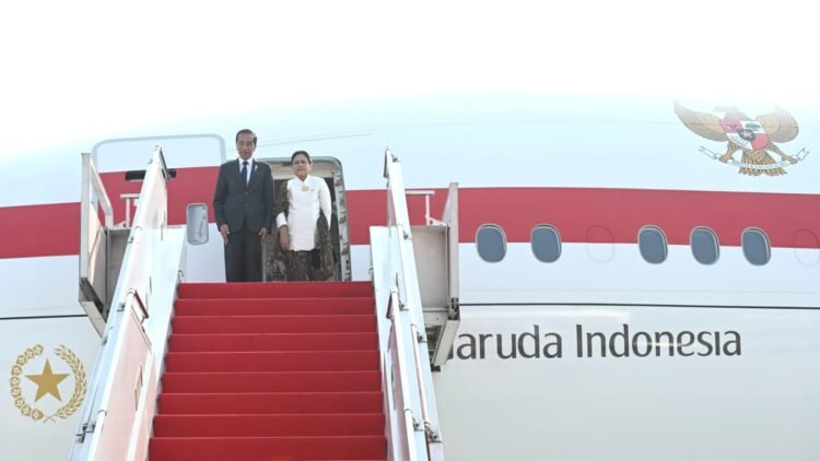 Presiden Jokowi dan Ibu Iriana Mulai Rangkaian Lawatan ke Beijing dan Riyadh