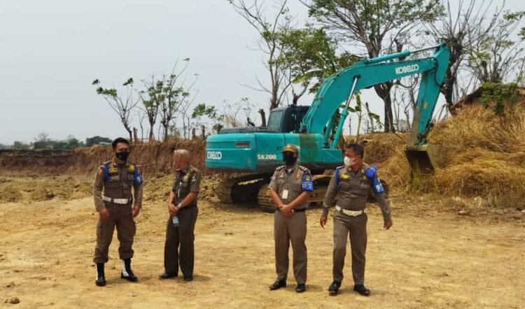 Satpol PP Tindak Aktivitas Galian Tanah di Kecamatan Mekar Baru dan Kronjo