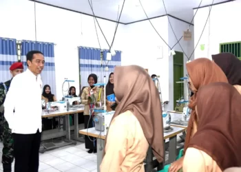 Tinjau SMK Negeri 3 Kota Metro, Presiden: Sarana Prasarana Sangat Siap