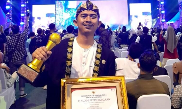 Endang Kurnia Pemuda Asal Kabupaten Tangerang Raih Penghargaan Pemimpin Muda Nasional