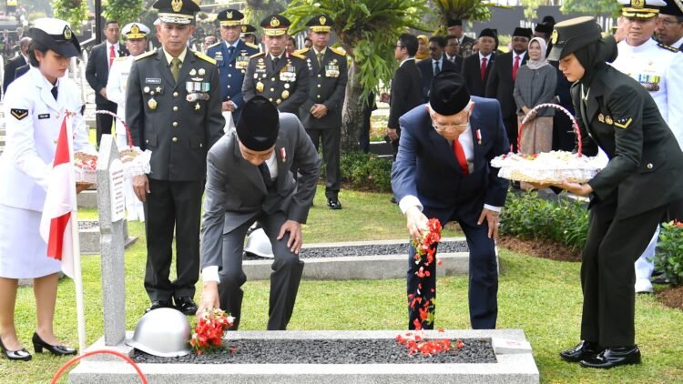 Hari Pahlawan Tahun 2023, Presiden Jokowi Pimpin Upacara Ziarah Nasional di TMP Kalibata