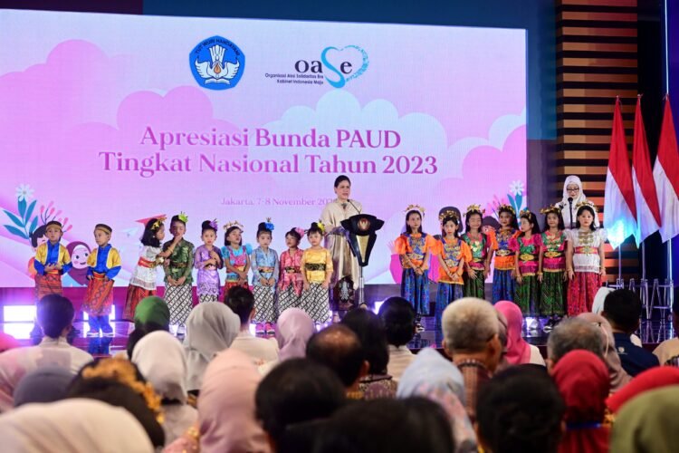 Ibu Iriana Hadiri Acara Apresiasi Bunda PAUD Tingkat Nasional