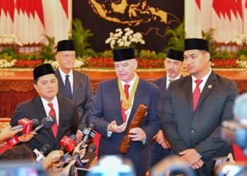 Terima Tanda Kehormatan dari Presiden Jokowi, Presiden FIFA: Kehormatan Bagi Saya