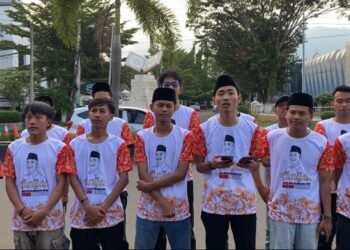 Gandeng Anak Muda Hingga Santri, Almijan Door To Door Kampanyekan Ganjar-Mahfud