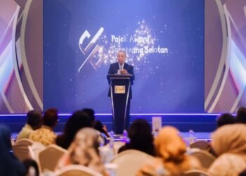 Wujud Apresiasi, Benyamin Berikan Award ke Wajib Pajak