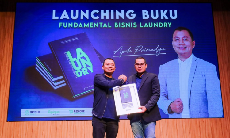 Hadiri Launching Buku Fundamental Bisnis Laundry, Pilar: Jadi Inspirasi dan Bermanfaat bagi Pelaku Usaha