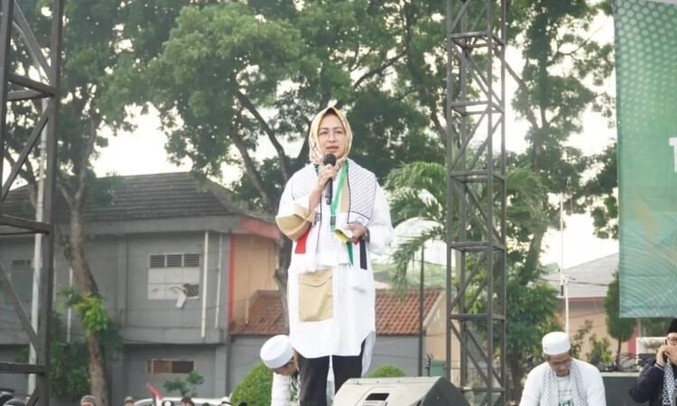 Ikut Hadiri Aksi Solidaritas Bela Palestina, Airin Rachmi Diany: Palestina Adalah Saudara Kita