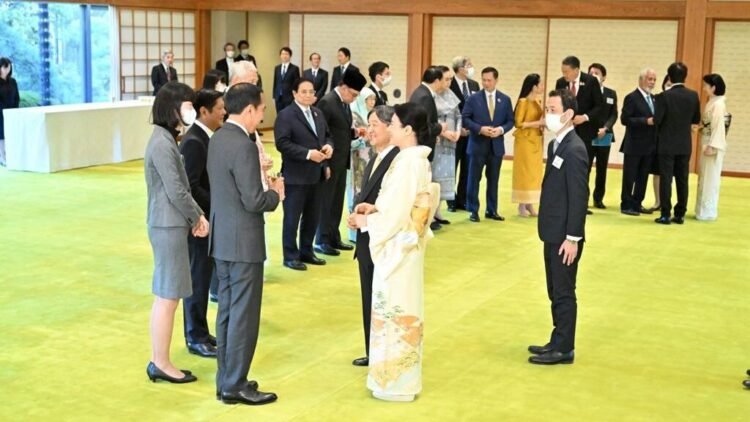 Hadiri Jamuan Minum Teh, Presiden Jokowi Kembali Undang Kaisar Naruhito ke Indonesia