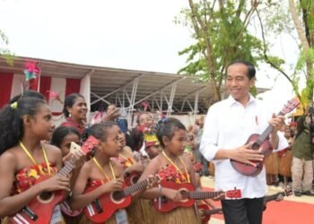 Cerita Celine Bermain Ukulele di Hadapan Presiden Jokowi 