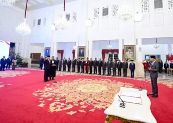 Presiden Jokowi Lantik Marthinus Hukom sebagai Kepala BNN