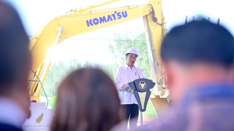 Presiden Jokowi Letakkan Batu Pertama Pembangunan Apartemen Berkonsep Hijau di IKN
