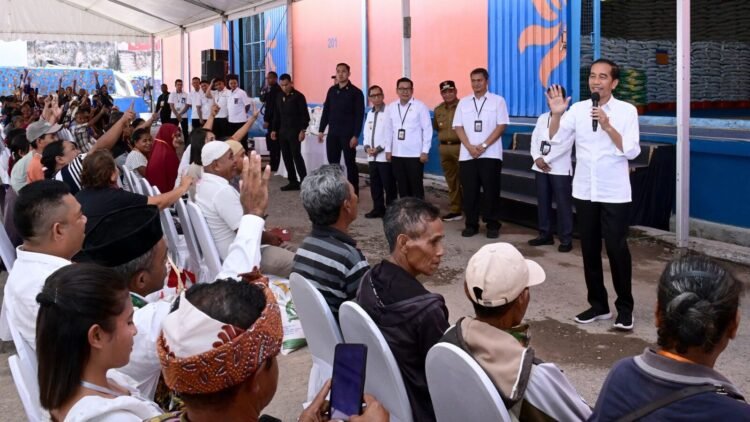Presiden Pastikan Bantuan Pangan CBP dan El Nino Tersampaikan ke Warga Kupang