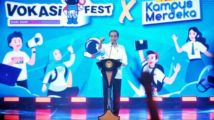 Presiden Tekankan Pendidikan Harus Sesuai dengan Kebutuhan Masa Kini dan Masa Depan