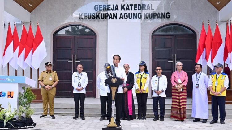 Resmikan Gereja Katedral Kupang, Presiden: Manfaatkan Juga untuk Kegiatan Sosial Kemasyarakatan