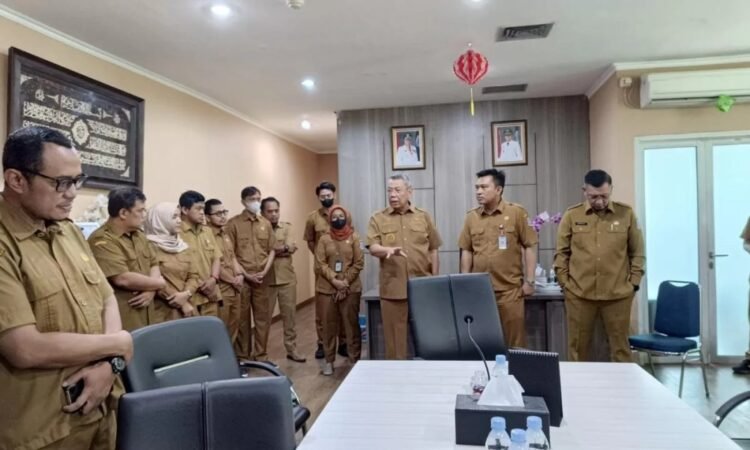 Sidak, Benyamin Pastikan Pelayanan yang Diberikan Pemkot Tangsel Berjalan Maksimal