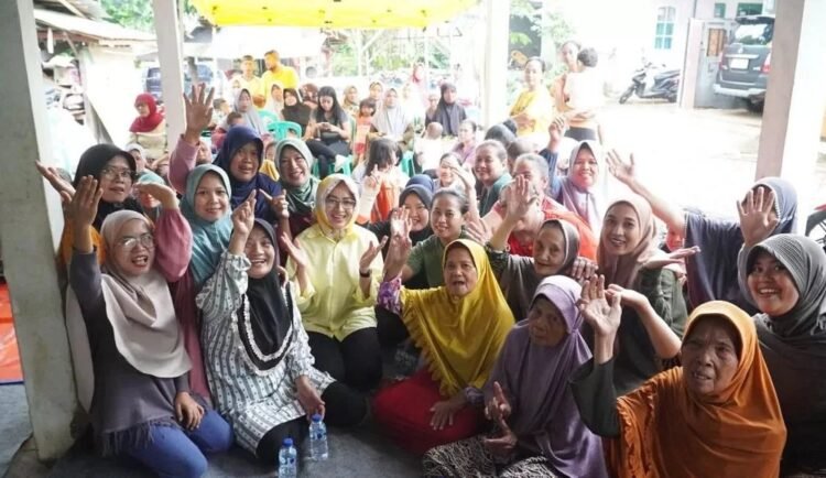 Diguyur Hujan Saat Silaturahmi Bareng Airin, Warga: Alhamdulillah di Airin