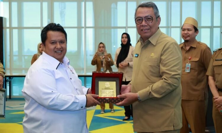 Enam Perangkat Daerah di Lingkungan Pemkot Tangsel Raih Penghargaan dari Ombudsman RI