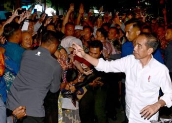 Antusiasme Warga Salatiga Sambut Presiden Jokowi dan Ibu Iriana