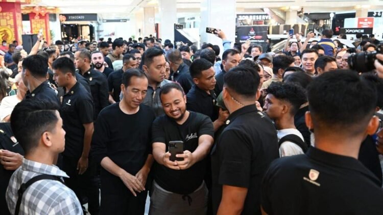 Malam Minggu di Yogyakarta, Presiden Jokowi Sapa Warga