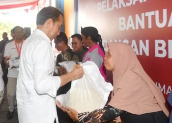 Presiden Jokowi Pastikan Penyaluran Bantuan Pangan dan BLT El Nino di Banyumas