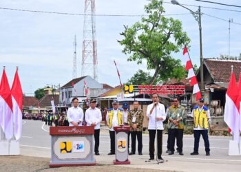 Presiden Jokowi Resmikan Pelaksanaan Inpres Jalan Daerah di Kabupaten Blora
