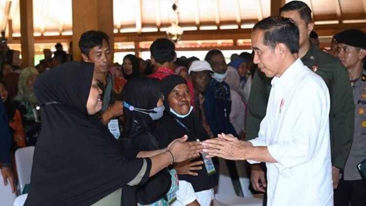 Rasakan Manfaat KIS, Masyarakat Berharap Program Terus Dilanjutkan