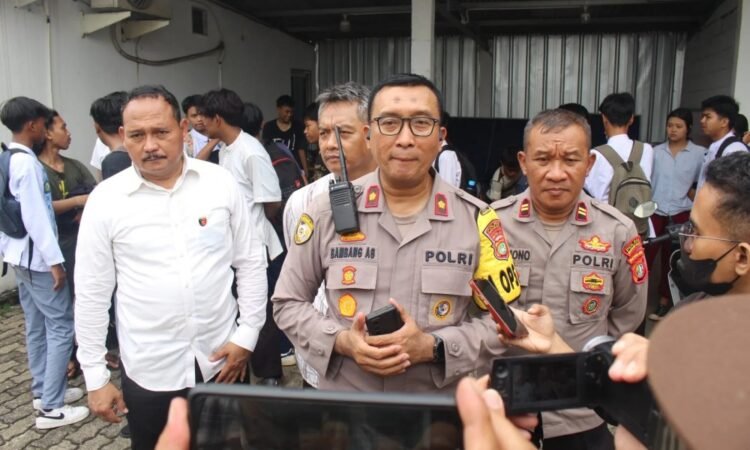 Polsek Pondok Aren Berhasil Amankan 4 Pelaku Tawuran di Dekat Bintaro Plaza