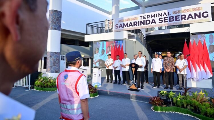 Resmikan Terminal Samarinda Seberang, Presiden Dorong Masyarakat Gunakan Transportasi Umum