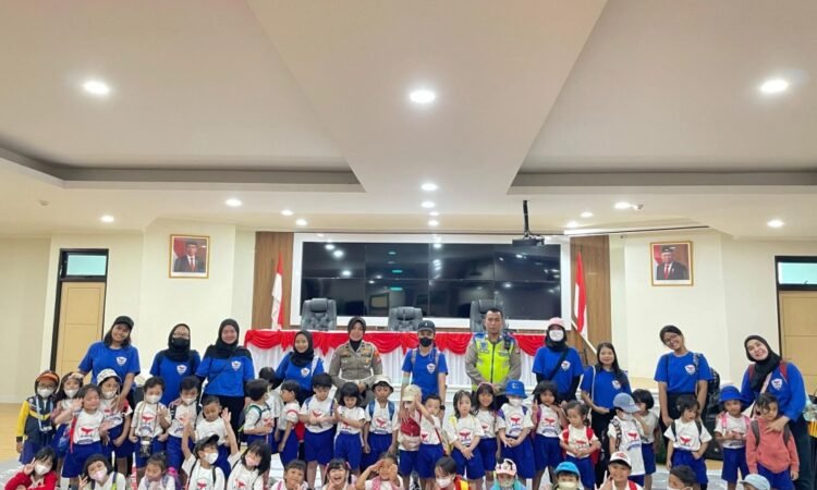 Sat Lantas Polres Tangsel Kenalkan Profesi Polri Sejak Dini
